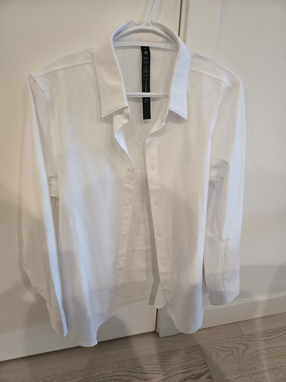 Lululemon Men's Classic White Button-Down Shirt XS